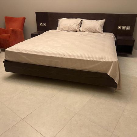 Provis Apartment Sharjah Luaran gambar