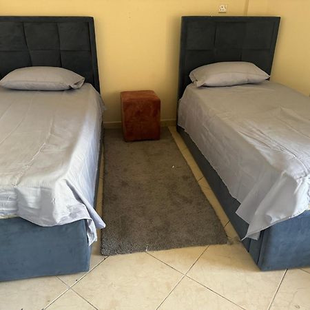 Provis Apartment Sharjah Luaran gambar