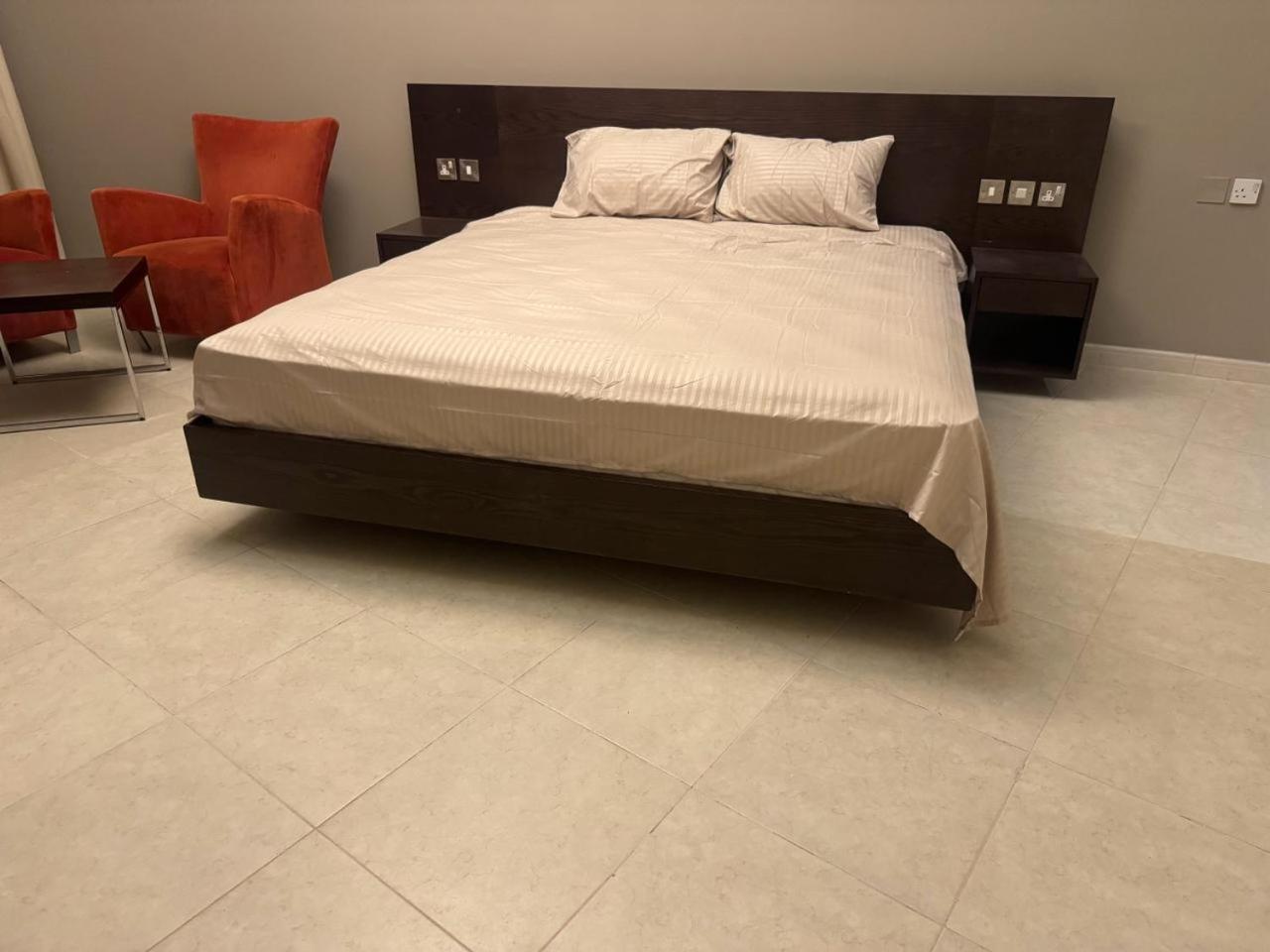 Provis Apartment Sharjah Luaran gambar