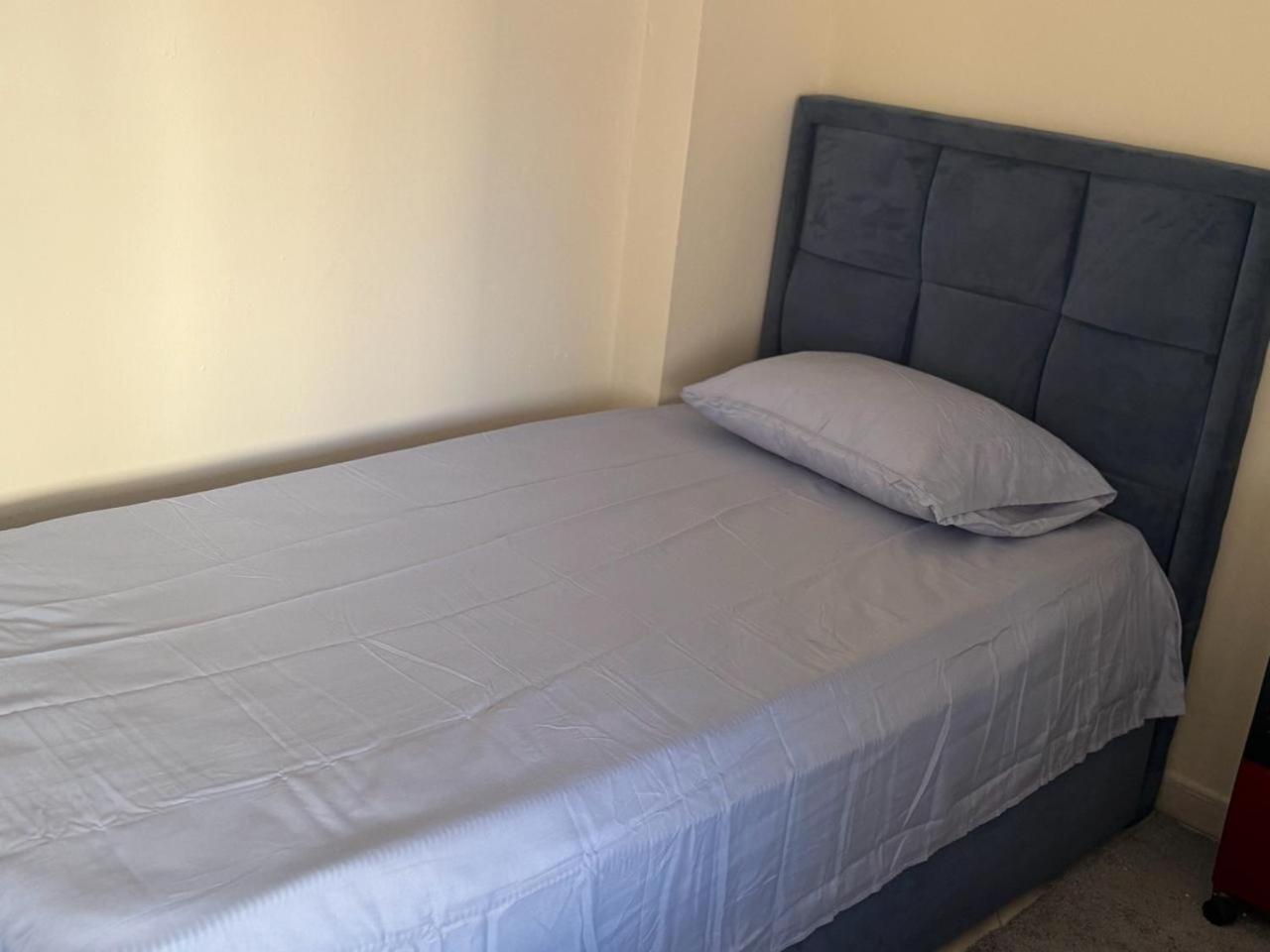 Provis Apartment Sharjah Luaran gambar