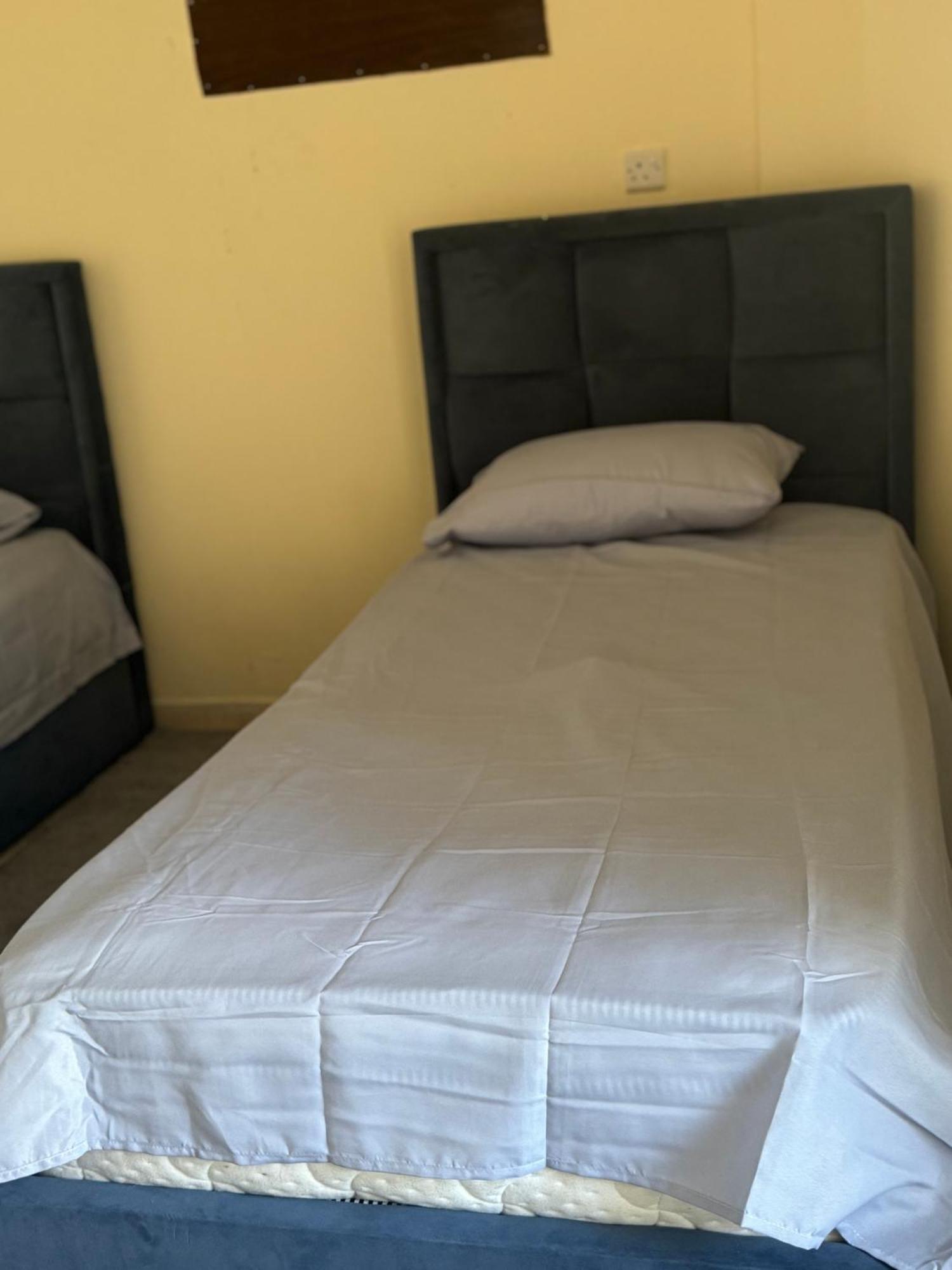 Provis Apartment Sharjah Luaran gambar